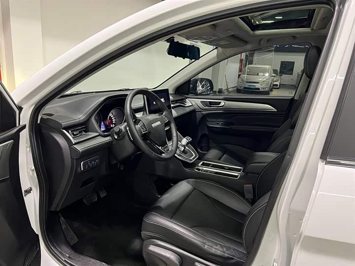 Фото 8 - Haval M6