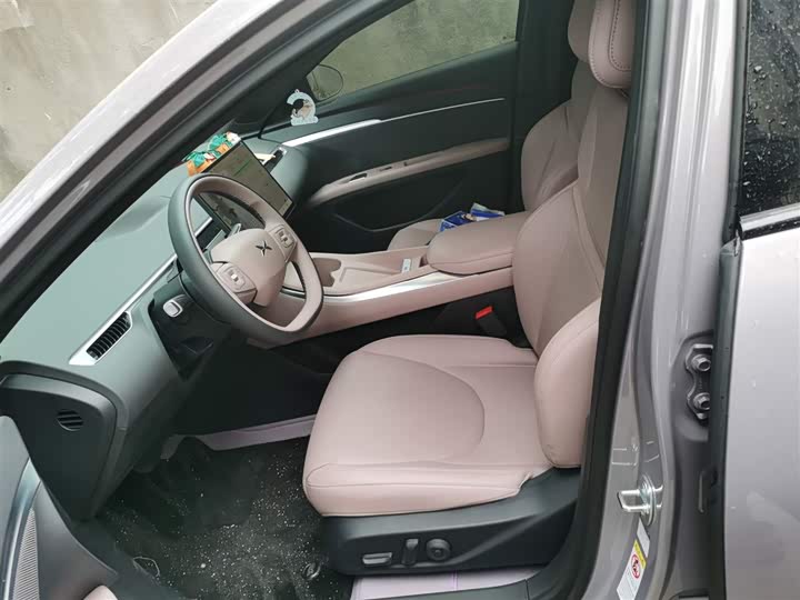 Фото 8 - XPeng Mona M03