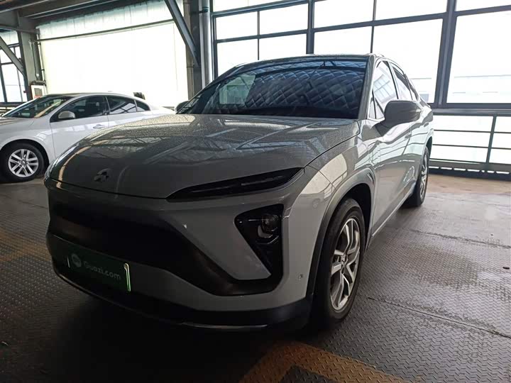 Фото 1 - Nio EC6