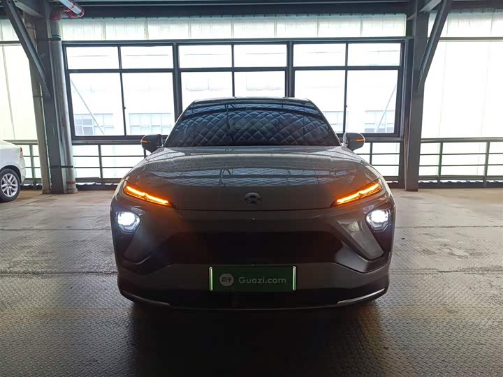 Фото 3 - Nio EC6