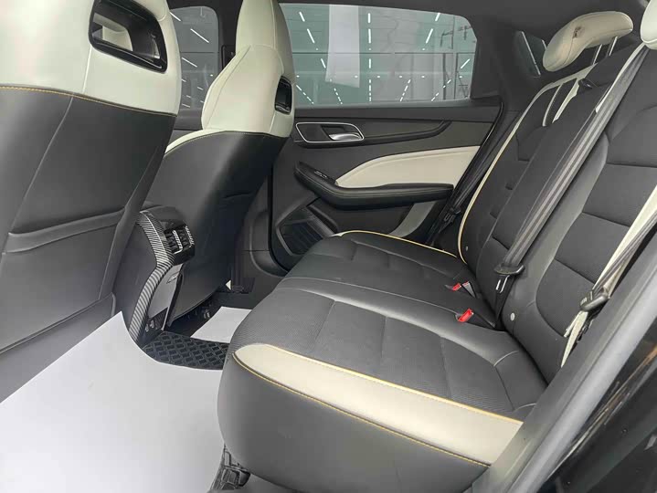 Фото 8 - MG Motor 6