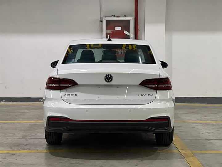 Фото 6 - Volkswagen Lavida
