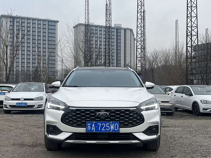 Фото 2 - Ford Focus