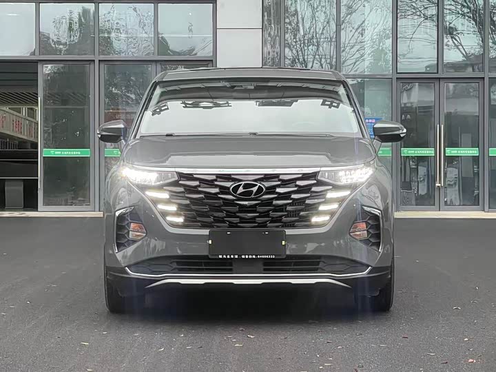 Фото 2 - Hyundai Custo