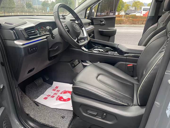 Фото 7 - Hyundai Custo