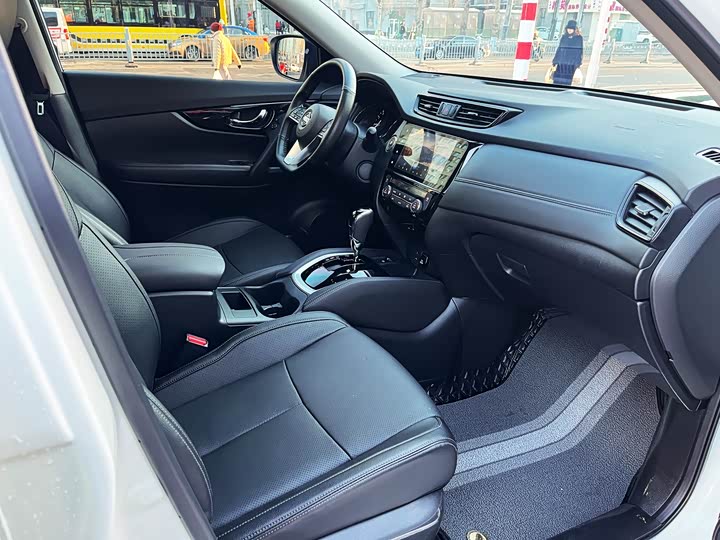 Фото 7 - Nissan X-Trail