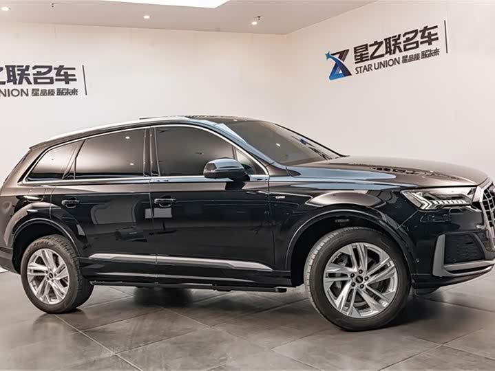 Фото 6 - Audi Q7