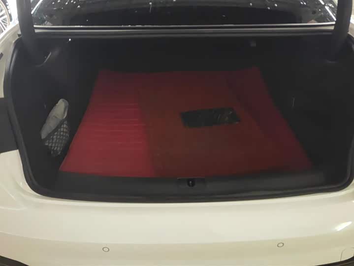 Фото 4 - Audi A4L