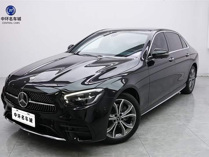 Фото 1 - Mercedes-Benz E-Class