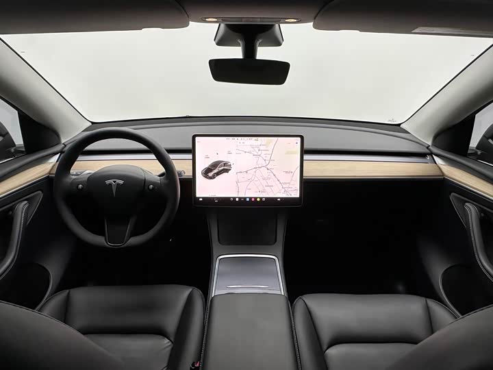 Фото 9 - Tesla Model Y