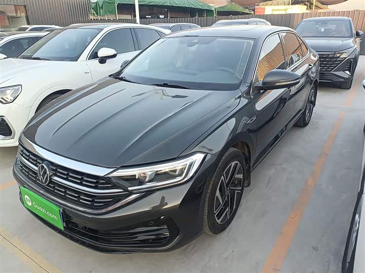 Фото 1 - Volkswagen Sagitar L