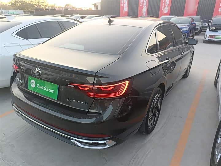 Фото 7 - Volkswagen Sagitar L