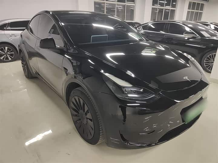 Фото 4 - Tesla Model Y