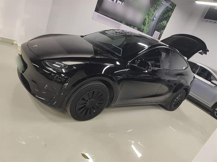 Фото 5 - Tesla Model Y