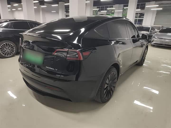 Фото 7 - Tesla Model Y