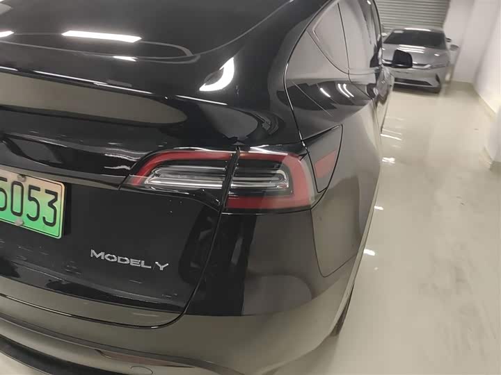 Фото 8 - Tesla Model Y