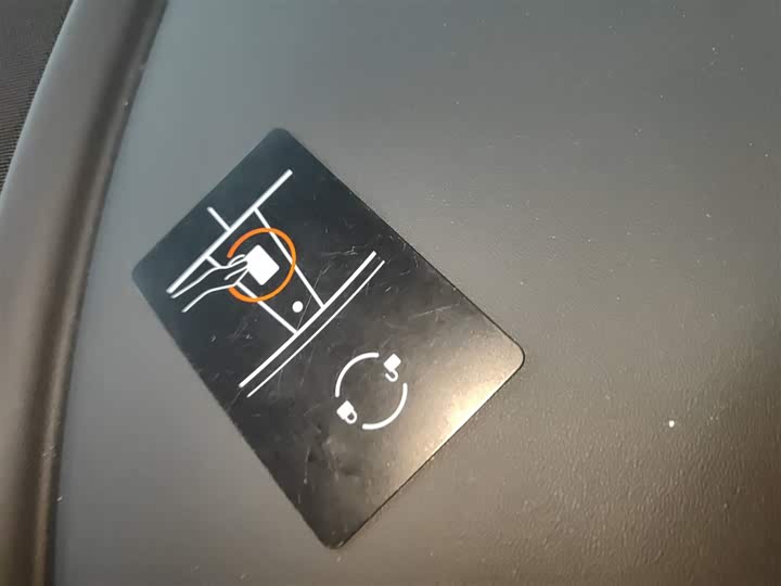 Фото 9 - Tesla Model Y