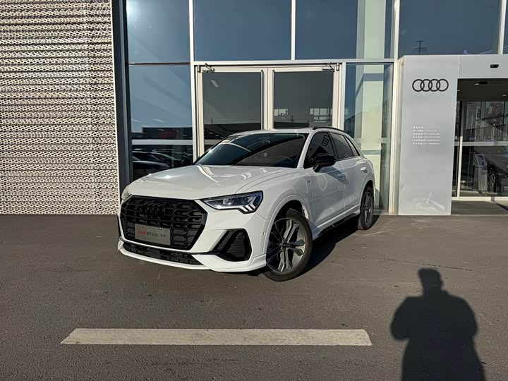 Фото 1 - Audi Q3