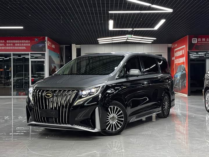 Фото 1 - GAC Trumpchi M8