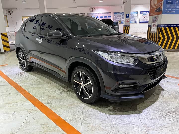 Фото 3 - Honda Vezel