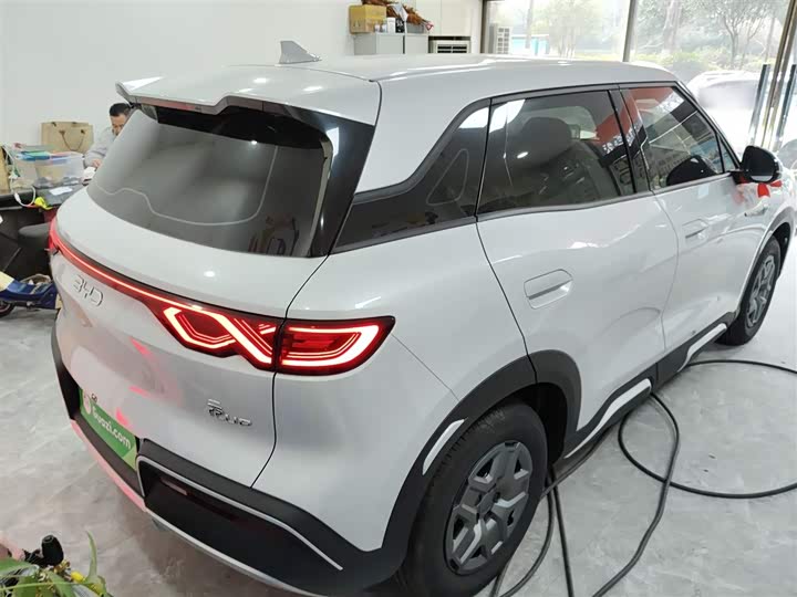 Фото 6 - BYD Yuan Up