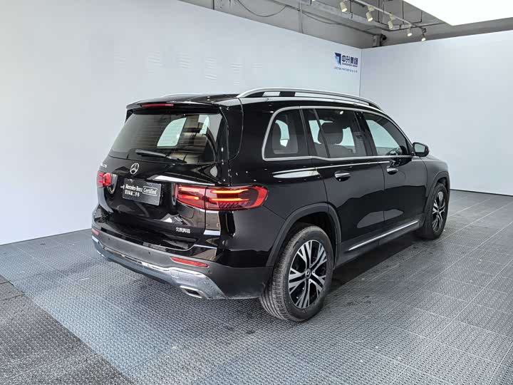 Фото 4 - Mercedes-Benz GLB-Class