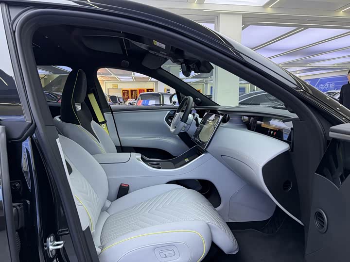 Фото 6 - Avatr 11