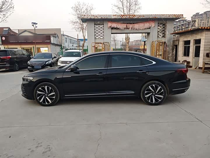 Фото 5 - Volkswagen Passat