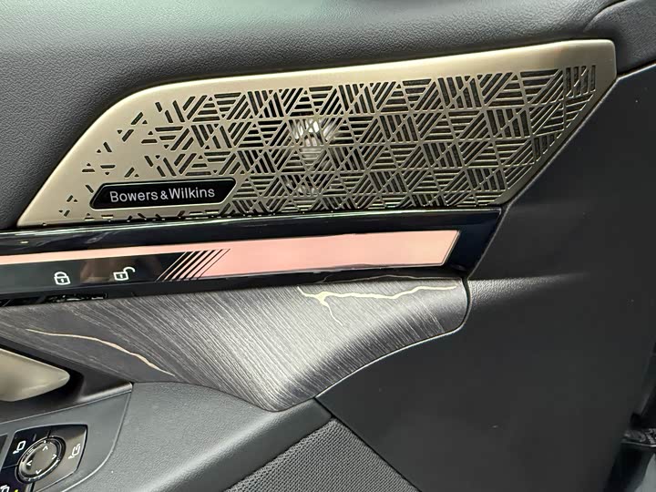 Фото 8 - BMW 5 Series