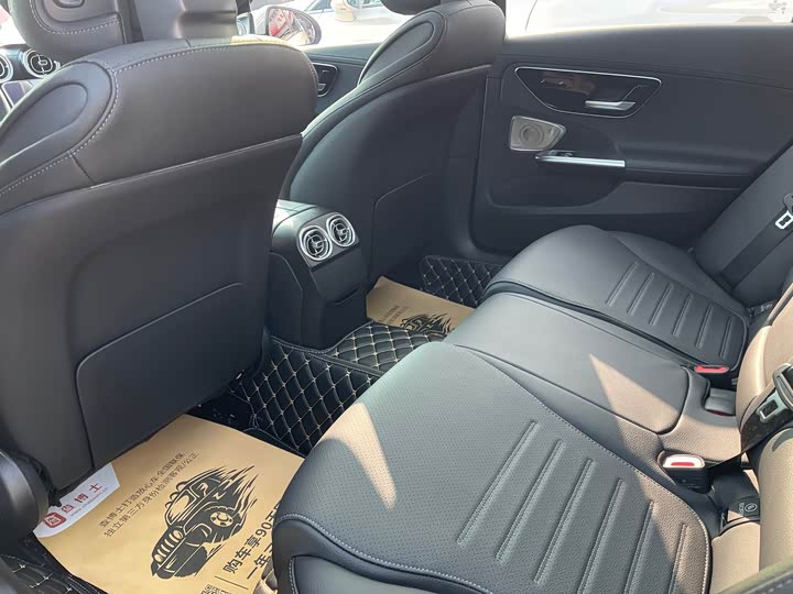 Фото 6 - Mercedes-Benz C-Class