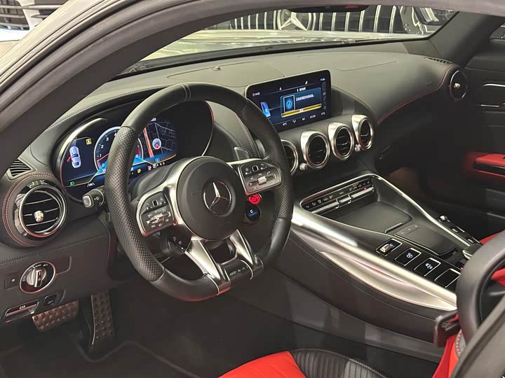 Фото 5 - Mercedes-Benz AMG GT