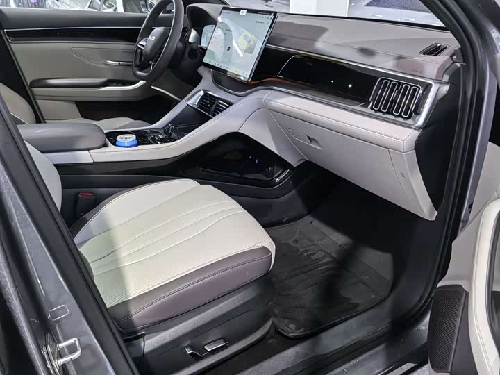 Фото 9 - BYD Song Plus Hybrid/EV