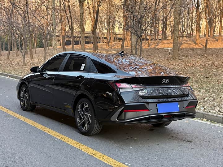 Фото 3 - Hyundai Elantra N line