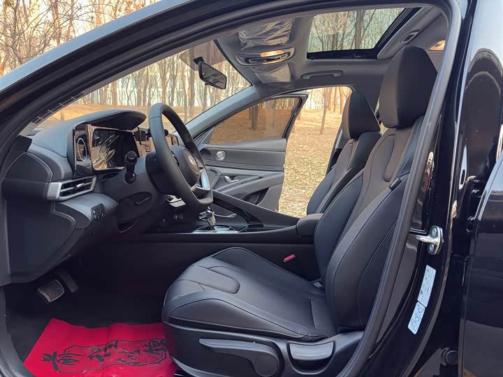 Фото 8 - Hyundai Elantra N line