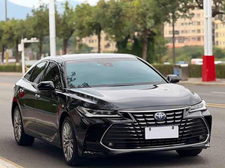 Фото 3 - Toyota Avalon