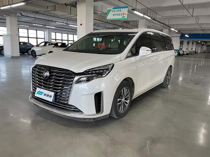 Фото 1 - Buick GL8 ES