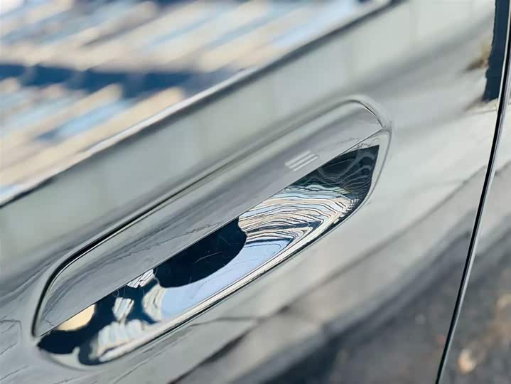 Фото 8 - BMW 5 Series