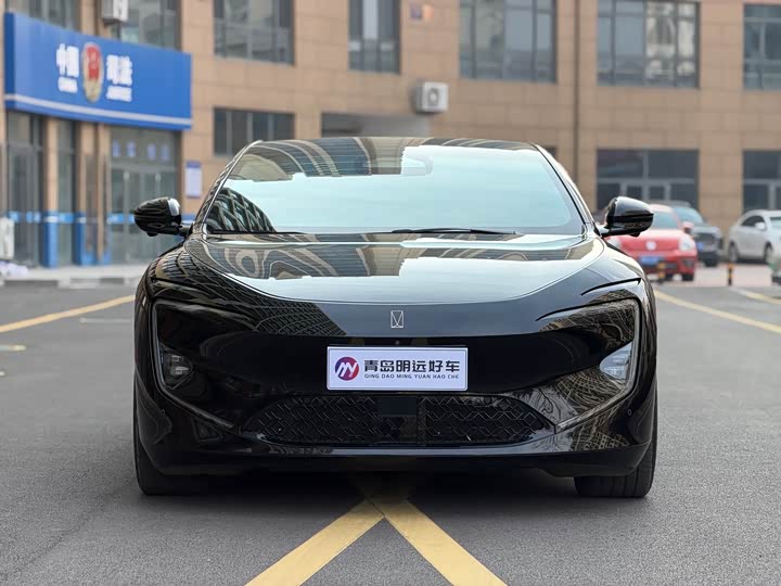 Фото 2 - Avatr 12