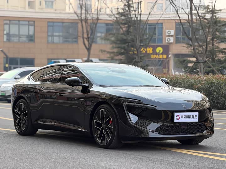 Фото 3 - Avatr 12