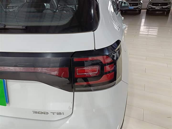 Фото 8 - Volkswagen Tacqua