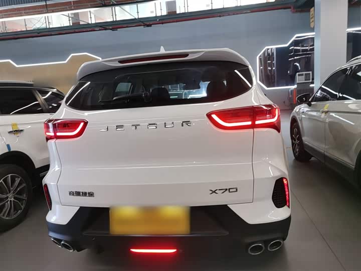 Фото 6 - Jetour X70