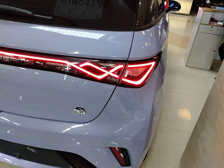 Фото 8 - BYD Dolphin