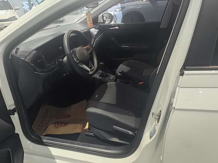 Фото 3 - Volkswagen Lavida