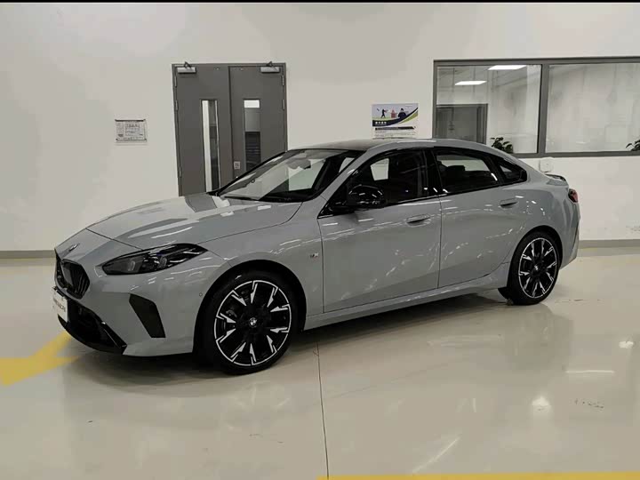 Фото 1 - BMW 2 Series