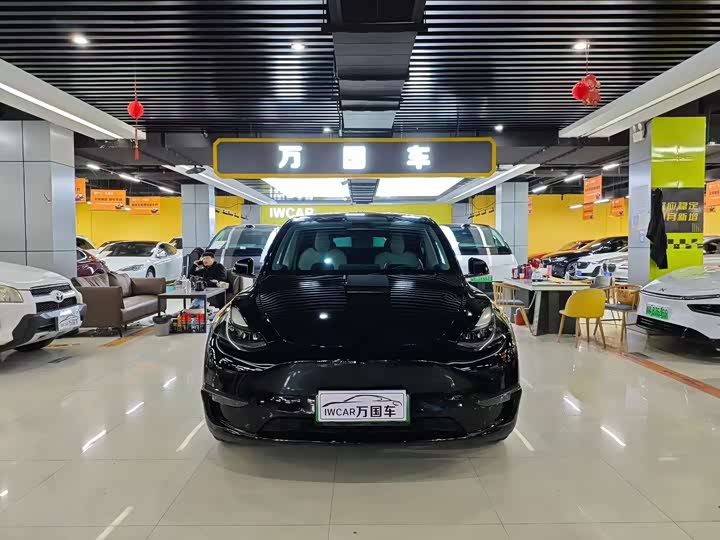 Фото 2 - Tesla Model Y