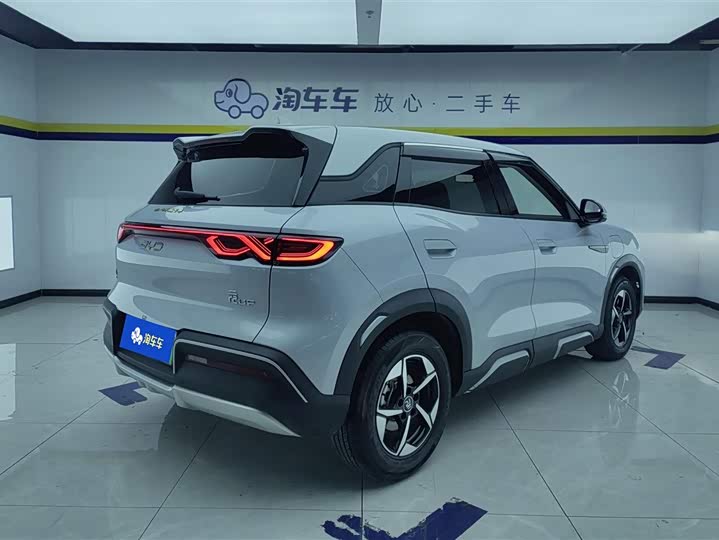 Фото 3 - BYD Yuan Up