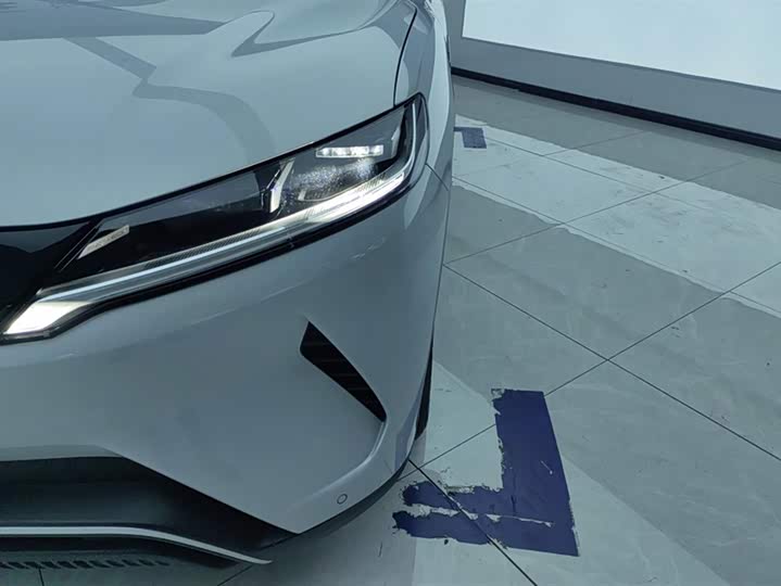 Фото 5 - BYD Yuan Up