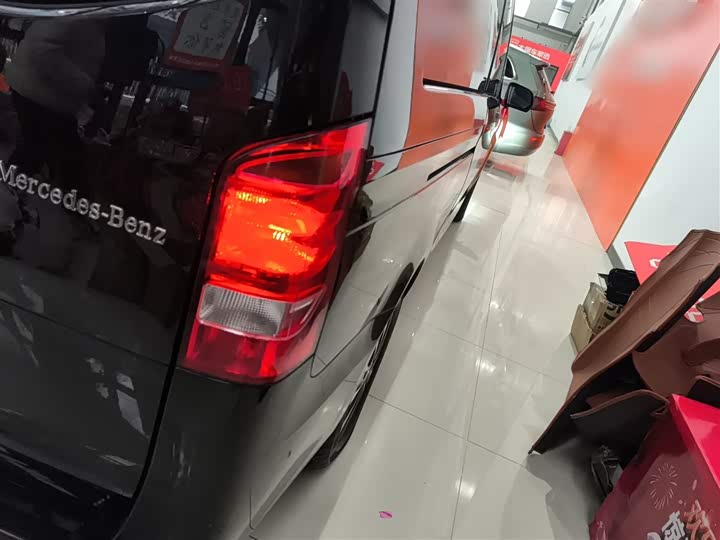 Фото 8 - Mercedes-Benz Vito