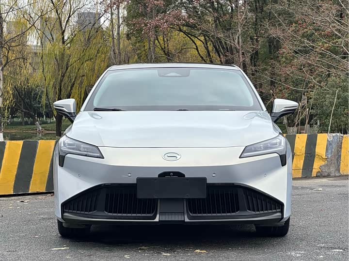 Фото 2 - GAC Aion S Plus