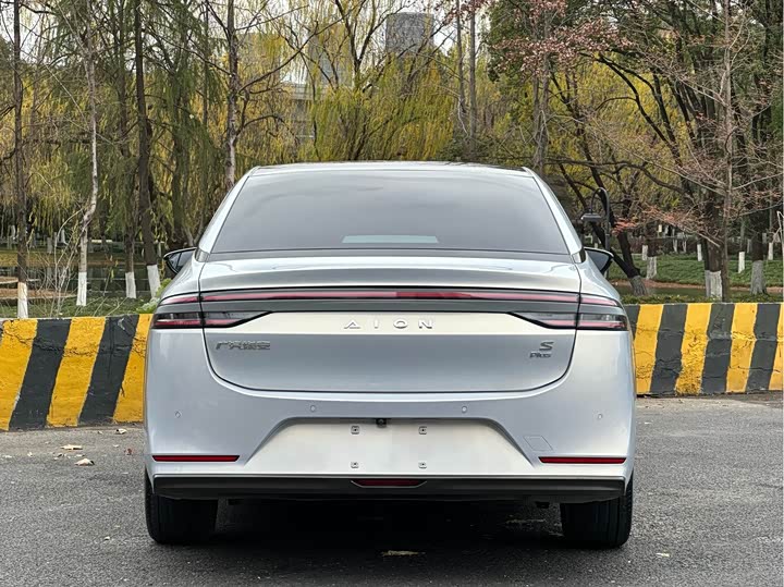 Фото 6 - GAC Aion S Plus